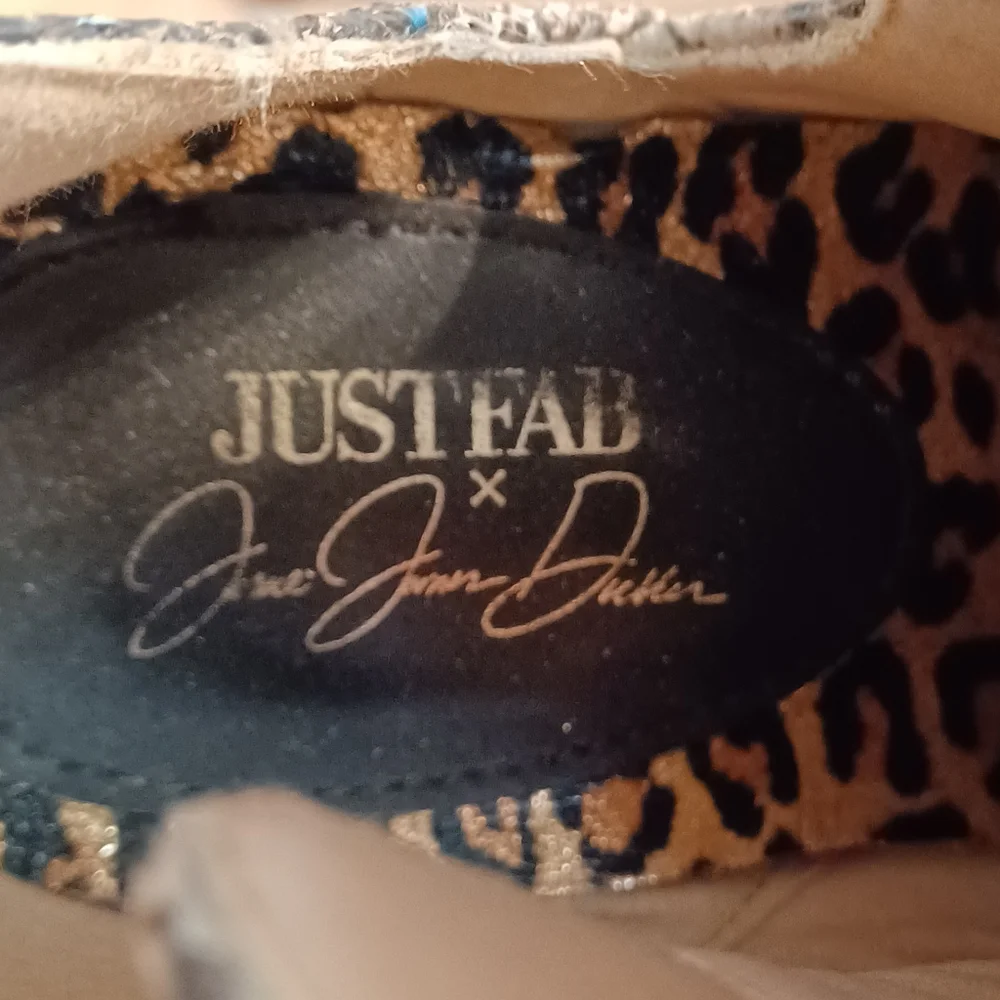 JustFab just fab